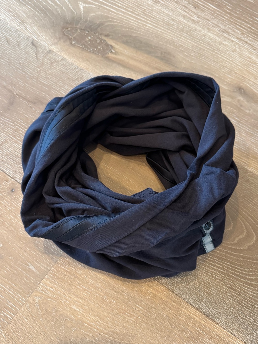 lululemon athletica Black Vinyasa Infinity Scarf Wrap